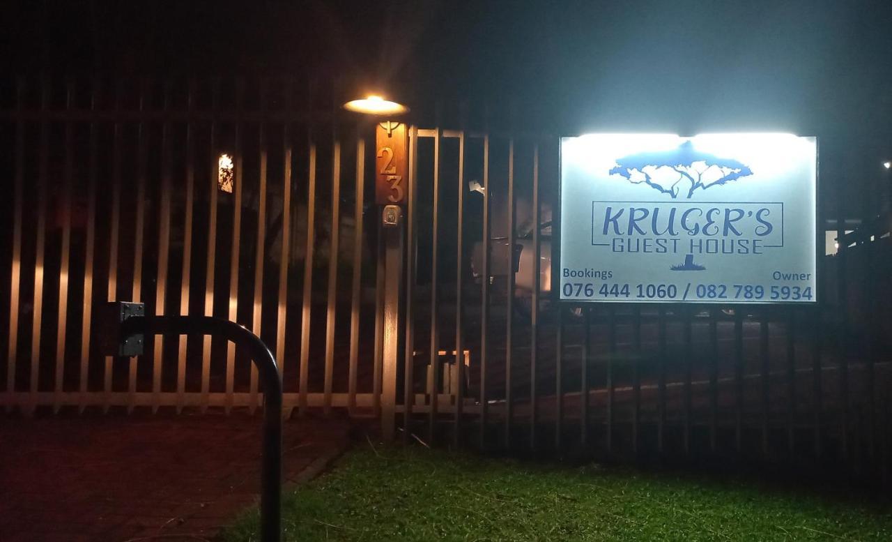 Kruger'S Guest House White River Esterno foto